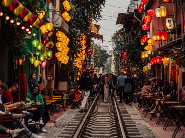 Vietnam: Hanoi – Ninh Binh – Halong Bay Tour Package